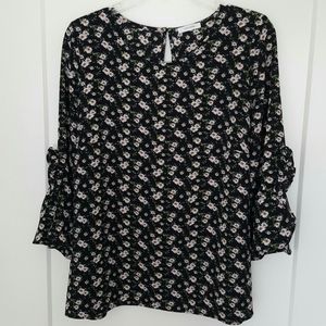 PLEIONE Floral Ruffled Bell Sleeve Top-Small